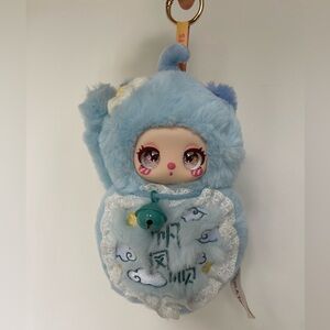 Liila’s Magic Fulu Vinyl plushie - new, opened from bottom